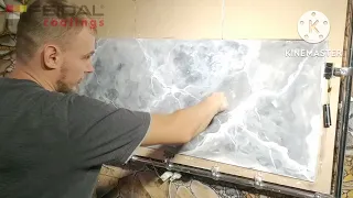 Как создать рисунок мрамора с помощью обычной краски для стен!