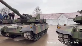 Blick in einen polnischen Kampfpanzer vom Typ K2 Black Panther