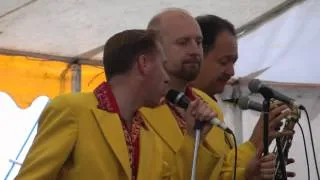 The Jive Aces (unknown tune plus) 'When You're Smiling' 'Mack the Knife' - Rotherham Show 2012