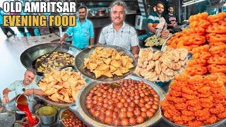 Old Amritsar Street Food Since 1950 | Amritsar Lohgarh Chownk | Ram Samose, Amritsari Jalebi