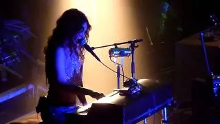 VANESSA PARADIS (2/6) - Bliss (London, 02-02-2011)