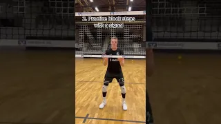 How to be a fast Middle Blocker in Volleyball 🏐💨 #volleyball #shorts