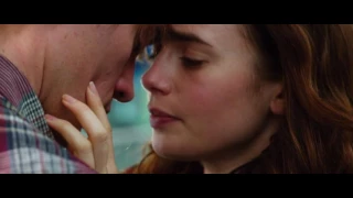 Love, Rosie (2014) - Airport scene