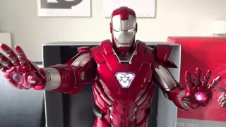 Unboxing Hot Toys MMS 213 Iron Man 3 - Mark 33 Silver Centurion 1/6th Figure