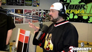 Film Critic Reviews Yoga Hosers to Kevin Smith