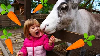 Бьянка и Маша Капуки на городской ферме. Видео для детей. Мама и дочка на КАПУКИ ДЕТИ