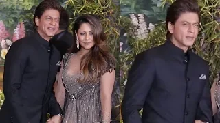 Shah Rukh Khan's GRAND Entry With His Wife Gauri Khan At Sonam Kapoor's Wedding Reception