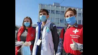 Волонтёры продолжают развозить лекарства амбулаторным больным COVID-19 в Иркутске