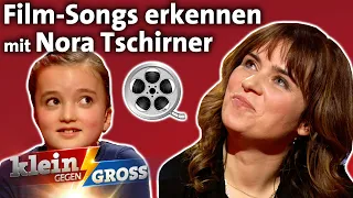 Erkennst du die FILM-SONGS? Nora Tschirner vs. Charlotte | Klein gegen Groß