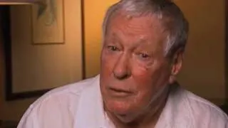 Russell Johnson on the critics' reaction to "Gilligan's Island" - EMMYTVLEGENDS.ORG