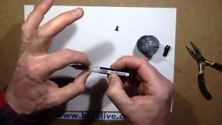 Refilling a Pilot V Sign pen with inkjet refill ink.