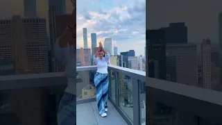 Enisa celebrates 50 MILLION views on “Count My Blessings” in NYC 🔥🎉🏙