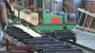 CNC vertical band sawmill with log carriage 1 (with auto board conveyor)