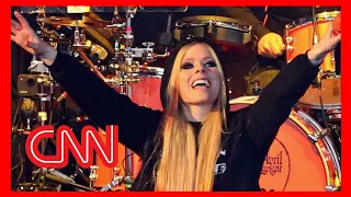 Avril Lavigne - "Bite Me" (Live From The Fourth in America, 2022)