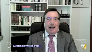 Vaccini, la denuncia di Massimo De Manzoni: "Effetti avversi non comunicati agli italiani"