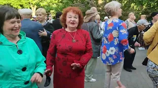 "Давай Поднимем за НАС!"... звучит на танцполе в Гомеле...21.05.2023г.