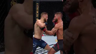 Calvin Kattar ends fight with a VICIOUS elbow knockout! 👀