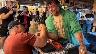 Devon Larratt vs John Brzenk armwrestling East West Finals VIRGINIA #devonlarratt #johnbrzenk #1v1