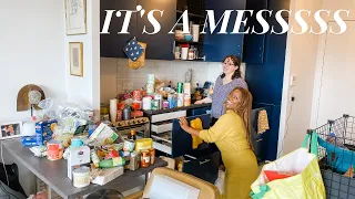 We cleaned + organized EVERYTHING in her modern kitchen in Paris!