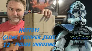 12 inch hottoys sideshow Clone Trooper Jesse Unboxing.