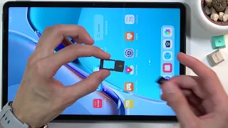 How to Insert SD Card in HUAWEI MatePad 11 – Memory Card Slot