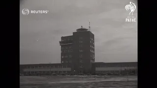 UK: LONDON AIRPORT'S NEW CONTROL TOWER (1955)