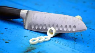 A KNIFE like a RAZOR in two minutes! CUT EVEN PLASTIC! You haven't seen this before!