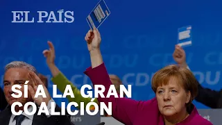 La CDU de Merkel aprueba la gran coalición con el SPD | Internacional