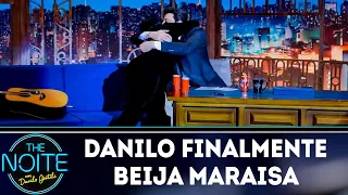 Danilo finalmente beija Maraisa | The Noite (14/03/19)