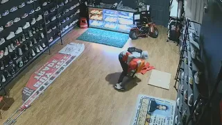 Teen breaks into NYC sneaker store