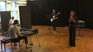 Agua de Beber- Astrud Gilberto  (Cover Büsra Video)