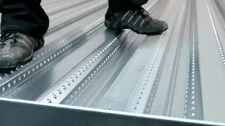 Simple composite slab assembly / обустройство простейшей сталежелезобетонной плиты