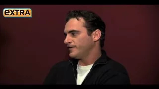 Joaquin  Phoenix   in   EXTRA  2011