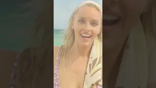 👙 Sports Illustrated Swimsuit model Camille Kostek is ready for Summer! 👙