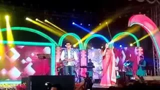 Alka Yagnik and Abhijeet Bhattacharya Live.