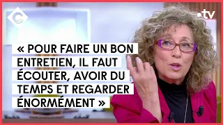 Mireille Dumas, l’intervieweuse psychanalyste - C à vous - 25/11/2021