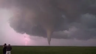 Ozthunder USA 2013. Tornadoes, Larned, Kansas, 18th May 2013
