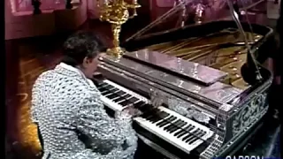 Liberace on Johnny Carsons Tonight Show (1986)