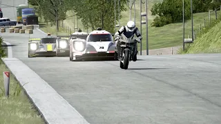 Kawasaki Ninja H2R Supercharged vs Porsche 919 Hybrid Le Mans Racingcars