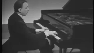 Arturo Benedetti Michelangeli - Chopin: Valse brillante Op. 34, n° 1 in A flat major.