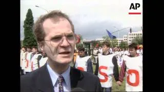 BELGIUM: BRUSSELS: ALBANIANS PROTEST OUTSIDE NATO HEADQUARTERS