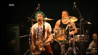 NOFX - Live At Area 4 - 01 - Intro/Dinosaurs will die