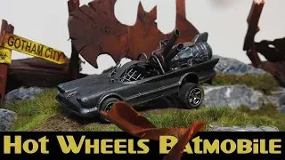 Hot Wheels 1966 Batmobile Custom And Diorama