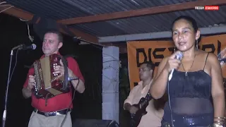 TRAVESURAS    (la gata) Edwin Martinez y los alegres de la cumbia  Vídeo en Vivo 🎶