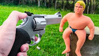 Revólver 357 Magnum vs Boneco Indestrutível