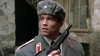 Что за странный пистолет был у героя Шварценеггера в «Красной жаре»
