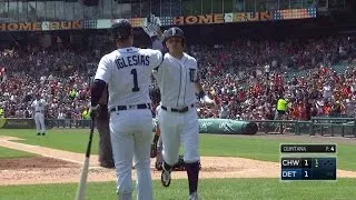 CWS@DET: Kinsler leads off with a solo home run