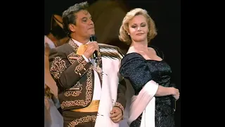 La incertidumbre. Rocío Dúrcal y Juan Gabriel. Juntos otra vez HD