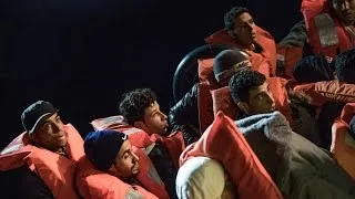 Migrant death toll on Mediterranean sets record