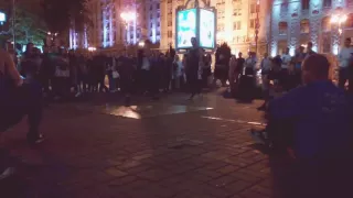 Танцы на Крещатике. Киев. Street dance on khreshatik